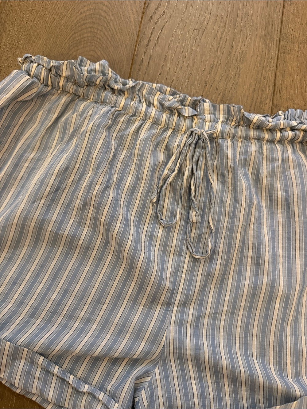 Doen Blaze Ruffled Striped Shorts - Picture 2 of 3